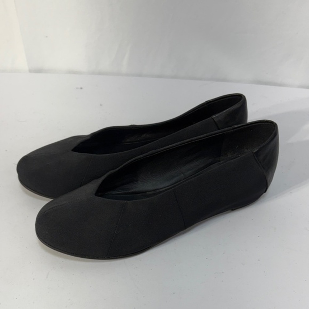 🦕 Eileen Fisher faille and leather ballet Flats